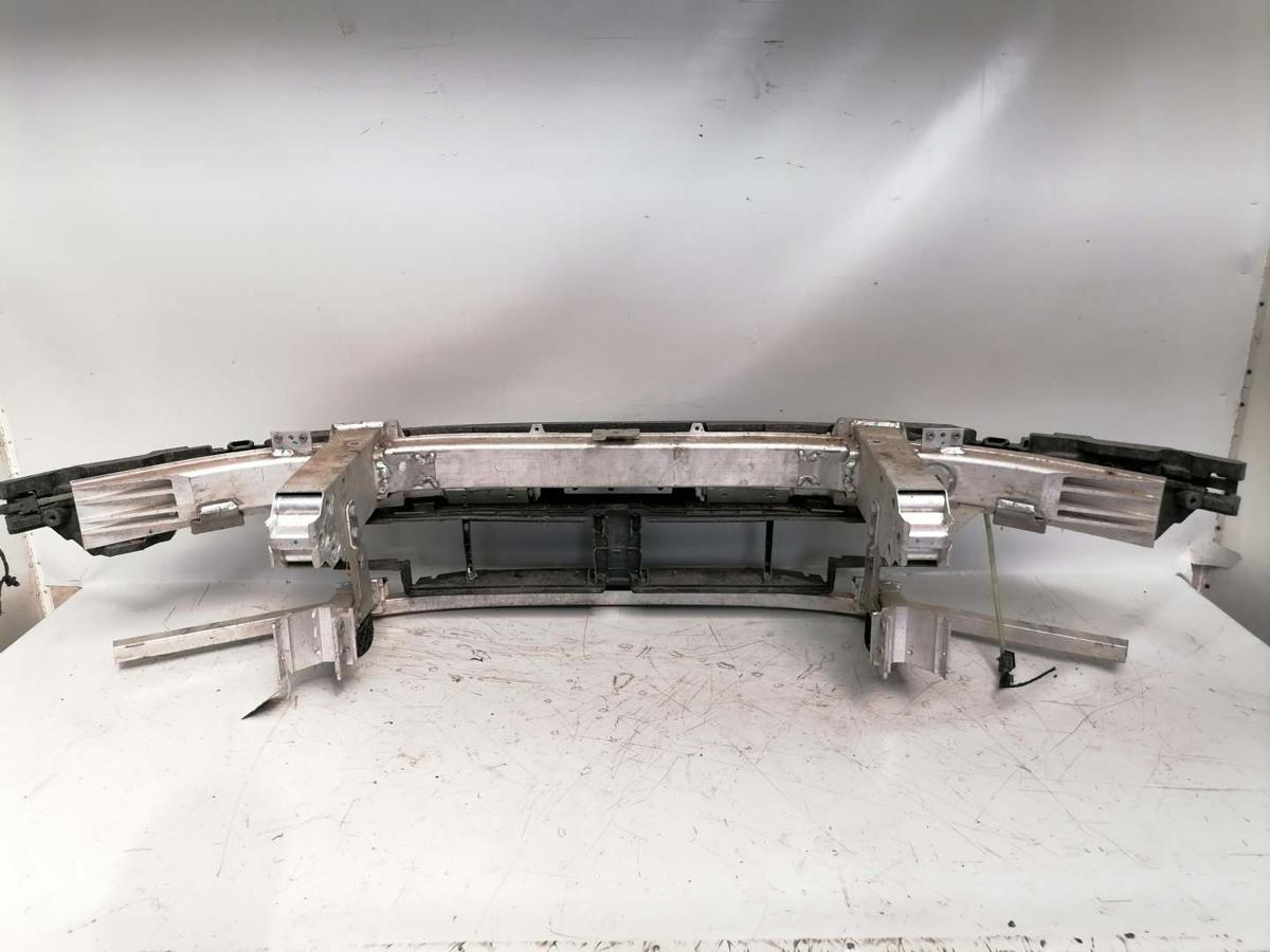 BMW 7er G70 original Träger Qerträger Stoßstange Stossfänger vorn Fronmittelteil Bj.2022 BMW 7er G70 original Träger Qerträger Stoßstange Stossfänger vorn Fronmittelteil Bj.2022